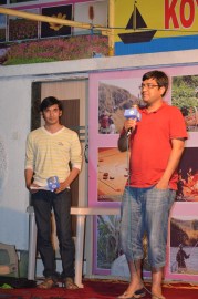 Rahul briefing rtCampers. That's Dinesh in the background anchoring the event alongwith Ankit Gupta. They were awesome.
